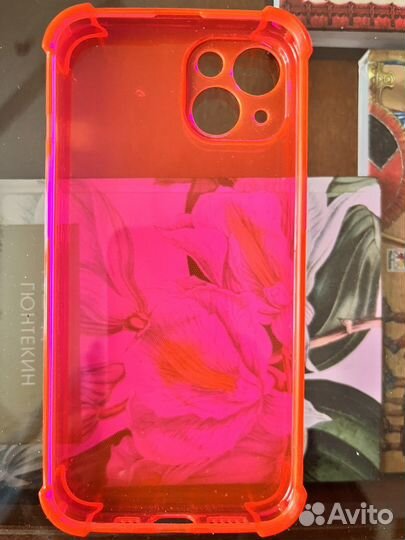 Чехол на iPhone 13