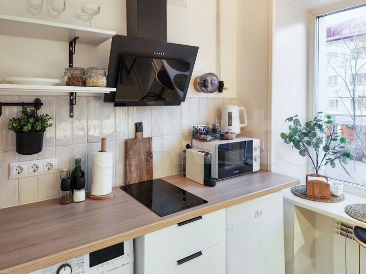 2-к. квартира, 42 м², 1/5 эт.