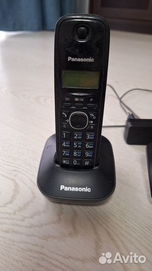 Цифровой беспроводной телефон Panasonic KX-TG1611R