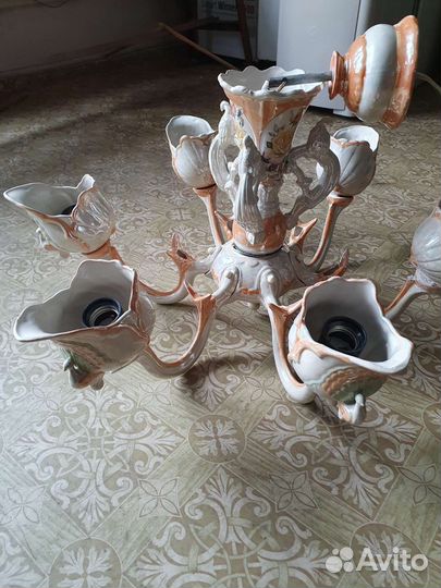 Люстра фарфоровая