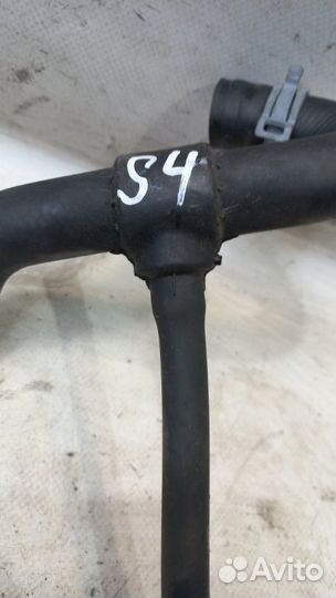 Патрубок системы охлаждения Mercedes-Benz S-Class