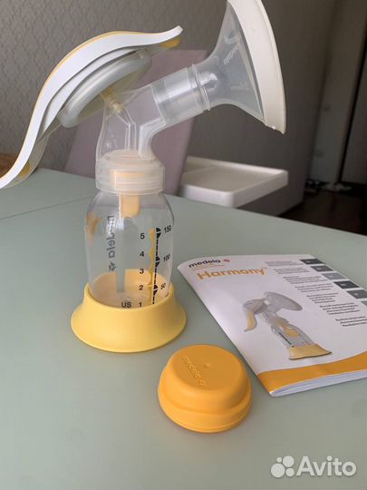 Молокоотсос Medela Harmony ручной