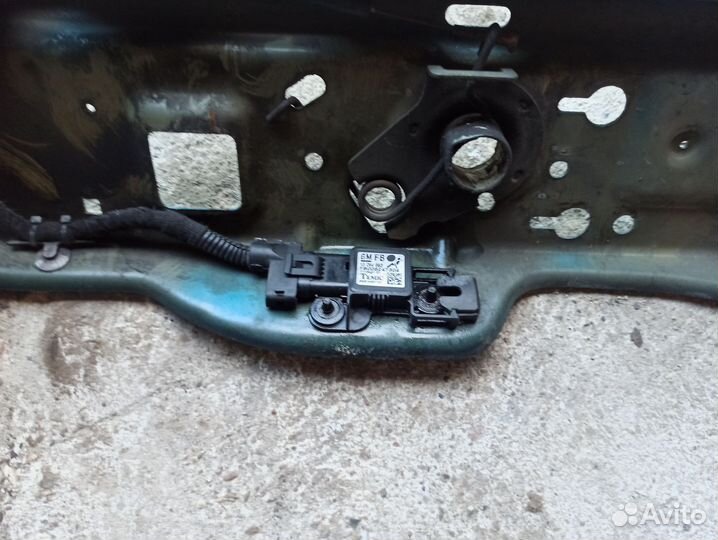 Планка передняя верхняя Opel Astra H