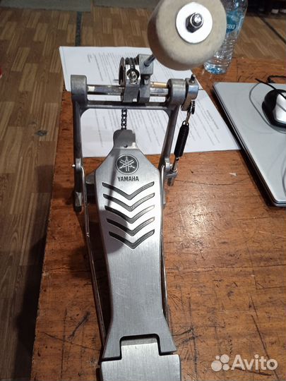 Одиночная педаль для бас барабана yamaha