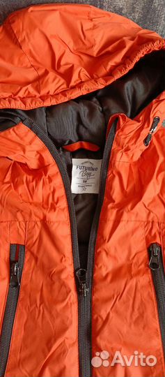 Продам демисезонные куртки