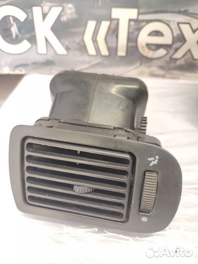 Рамка магнитолы Fiat Palio