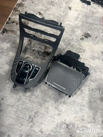 Консоль центральная Mercedes-Benz Cls