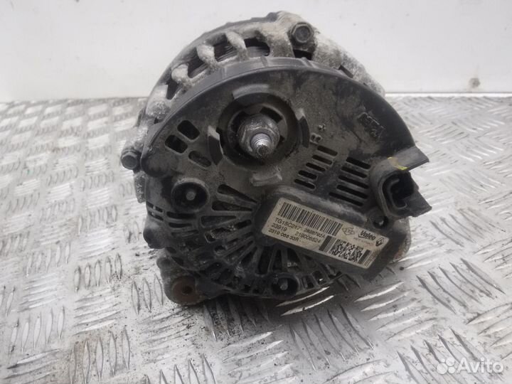 Б/У Б/У Генератор Renault Duster 2012- 231006833R
