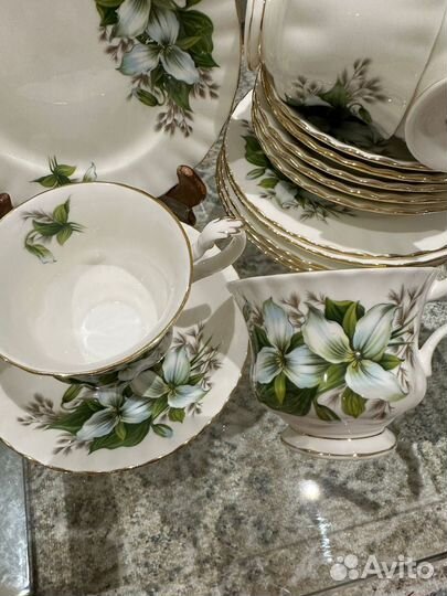 Royal Albert винтажные трио сет Trillium фарфор