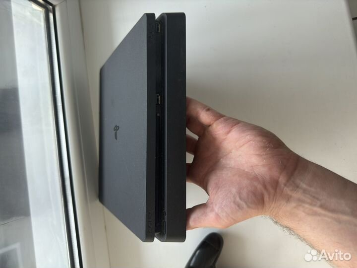 Sony Playstation 4 slim