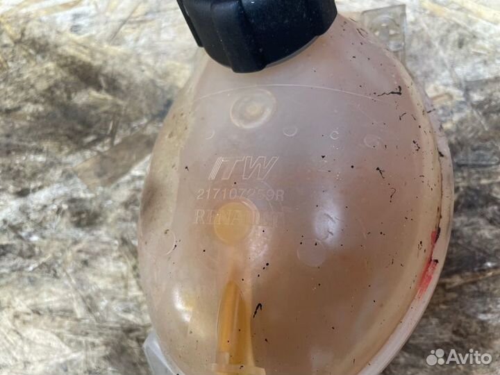 Бачок расширительный Renault Logan