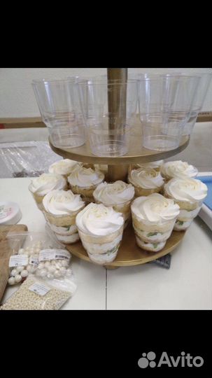 Этажерка под капкейки