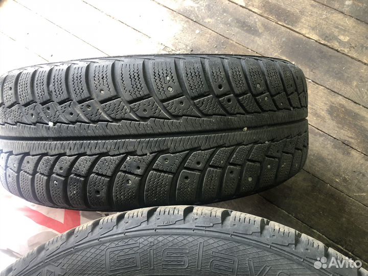 R16 Gislaved Nord Frost 5 205/60, PCD 5x114.3 DIA 15