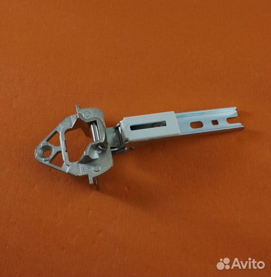 Петли двери холодильника Bosch (00268699)