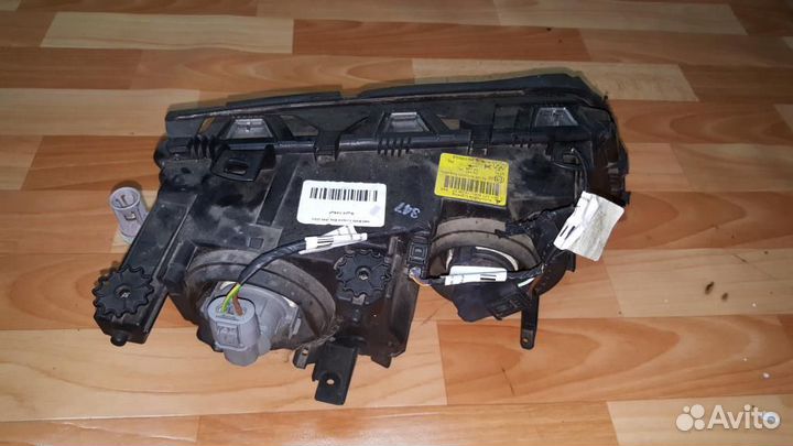 Фара левая BMW E46