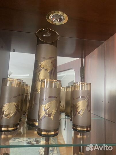 Графин со стаканами