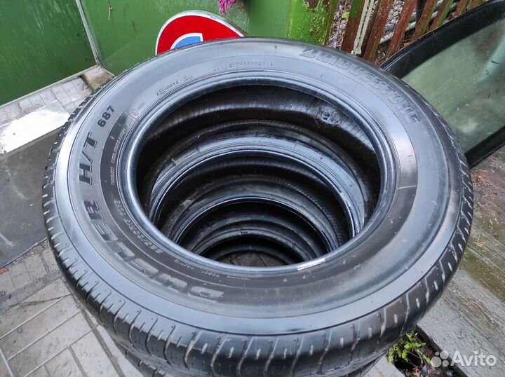 Bridgestone Dueler H/T 687 225/65 R17