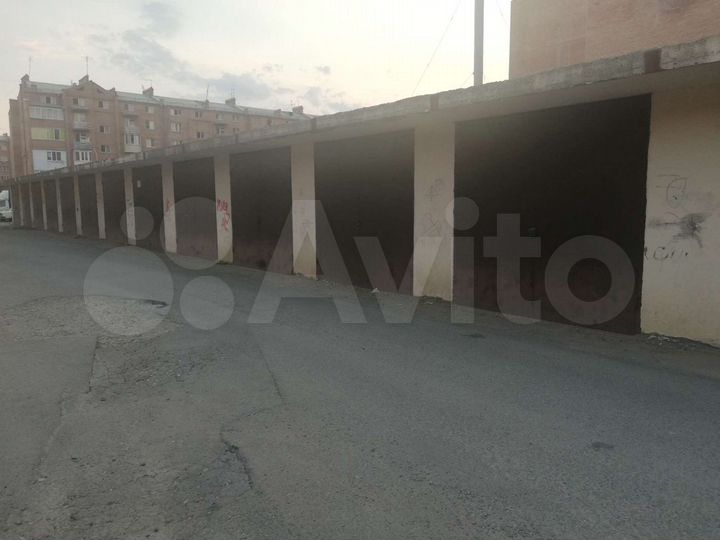 Гараж
