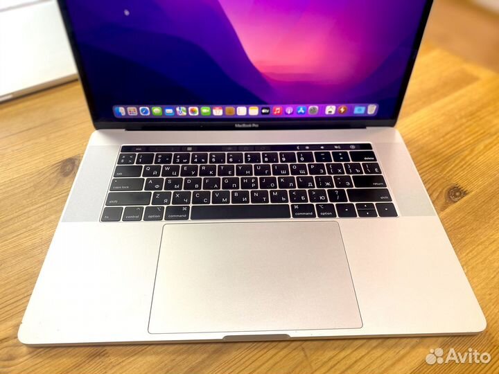 MacBook Pro 15 2018 i7 16/512 Silver art1423