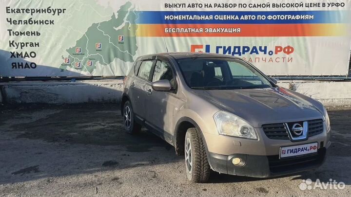 Коллектор выпускной Nissan Qashqai (J10) 14002-EE0