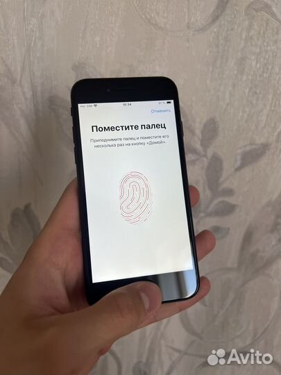 iPhone SE (2020), 64 ГБ