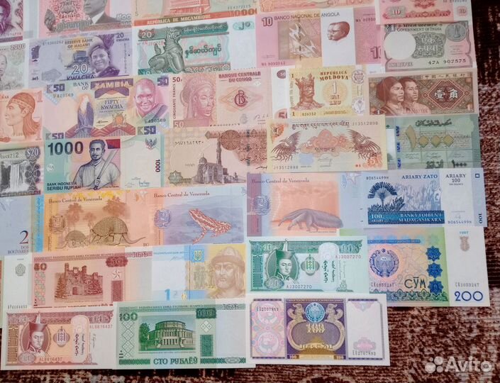 Набор Иностранные Банкноты Разные UNC Пресс