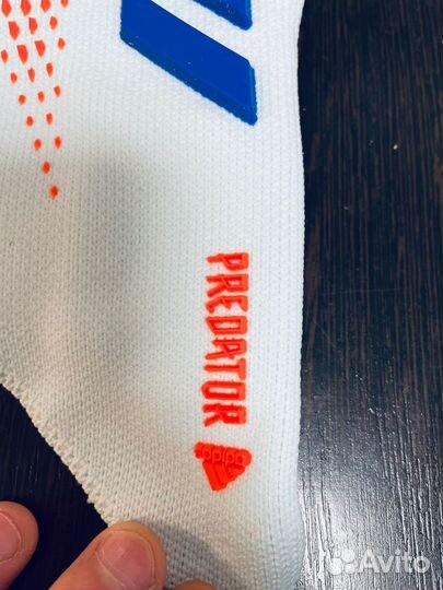 Вратарские перчатки Adidas