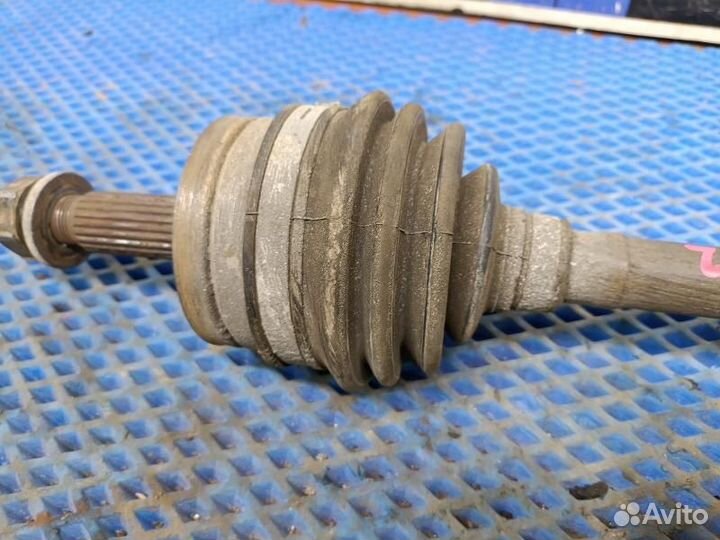 Привод левый Лада Калина 21114 2005