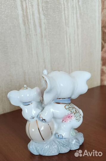 Статуэтки слонята