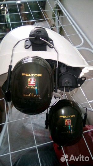 Каска в сборе