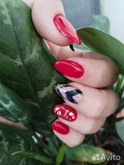 Маникюр и педикюр