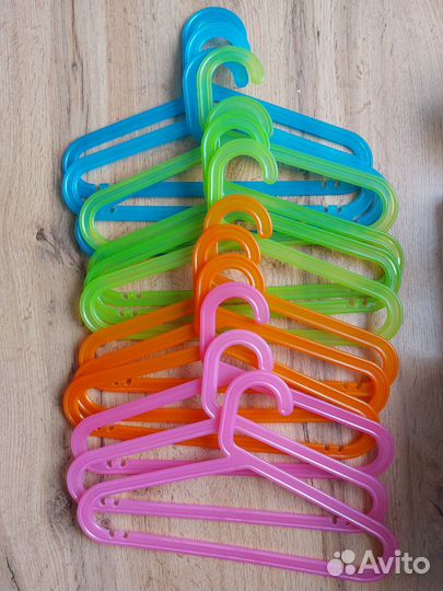 Вешалки плечики IKEA детские
