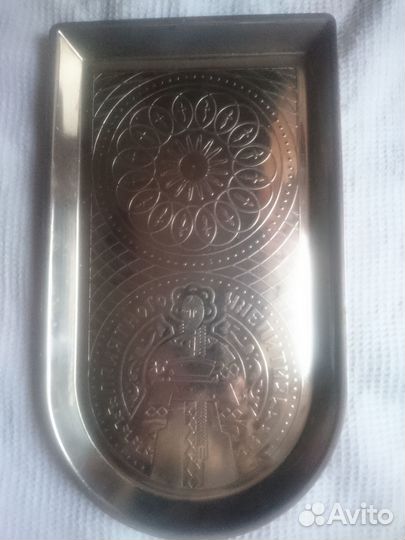 Поднос из нержавеющей стали