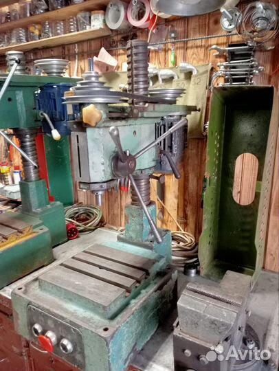 Сверлильный станок 2м112