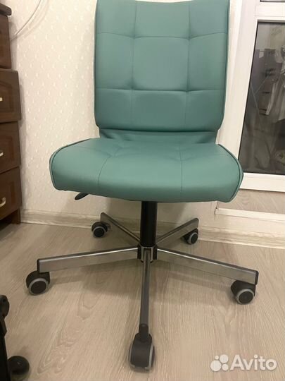 Компьютерное кресло