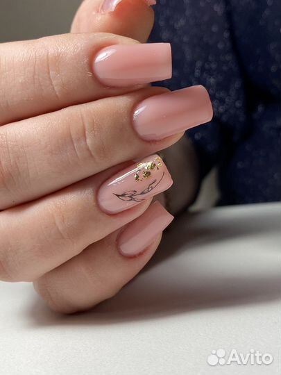 Маникюр на дому