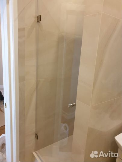 Душевая перегородка из стекла