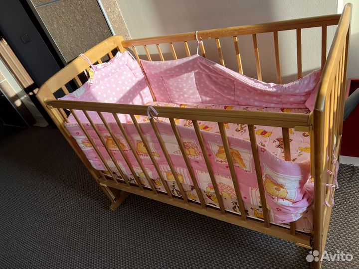 Детская кроватка