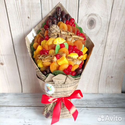 Съедобный букет из сухофруктов