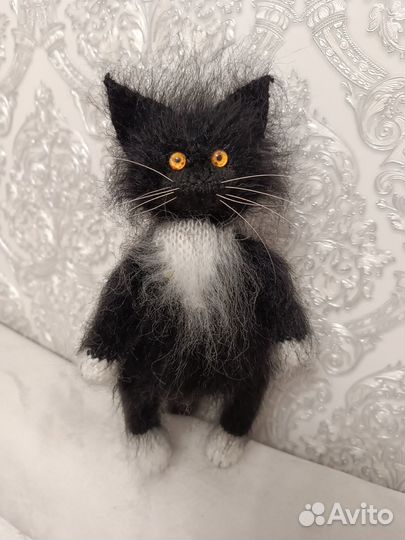 Интерьерная игрушка кошка