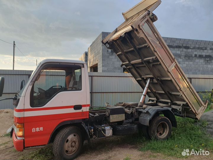 Isuzu Elf, 2001