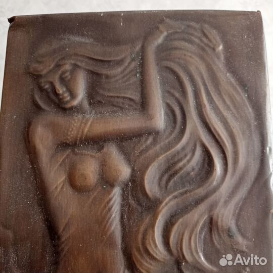 Чеканка девушка СССР