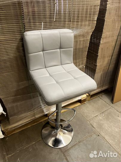 Барные стулья со спинкой Pascal