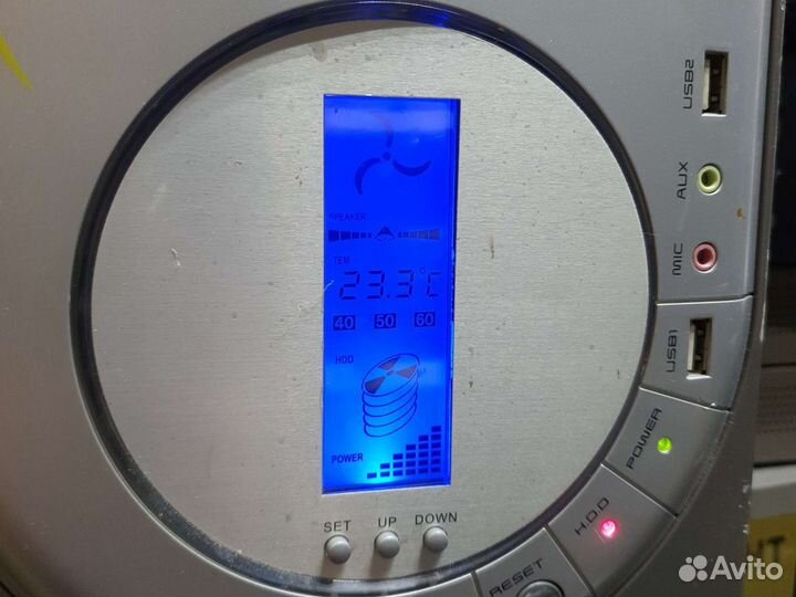 Компьютер (в Корпусе с датчиками и экраном)