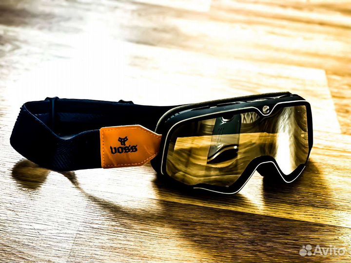 Продам шлем и мотоперчатки для мотоцикла