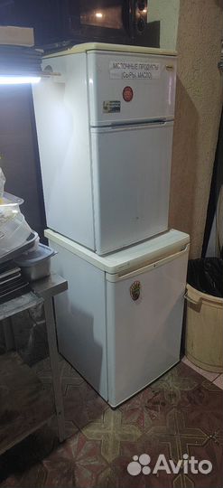 Продам два холодильника
