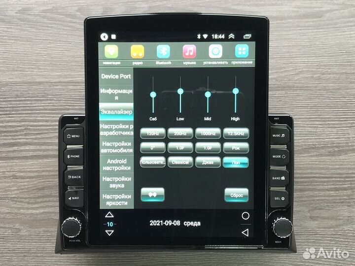 Магнитола на Volkswagen Multivan T5