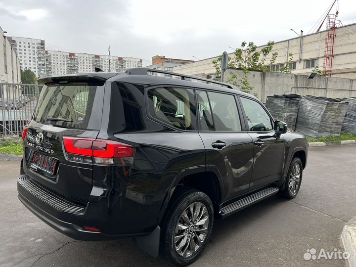 Toyota Land Cruiser 3.3 AT, 2022, 30 км