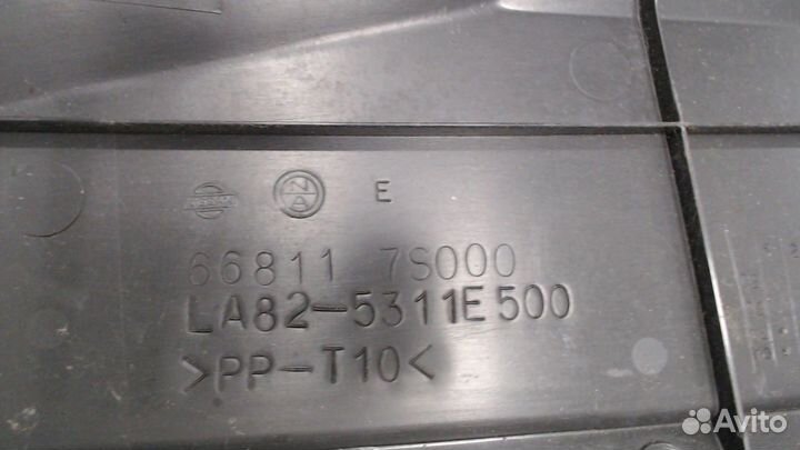 Жабо под дворники Nissan Armada, 2006