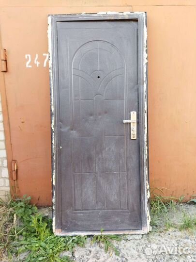 Дверь входная металлическая б/у, про -во Китай